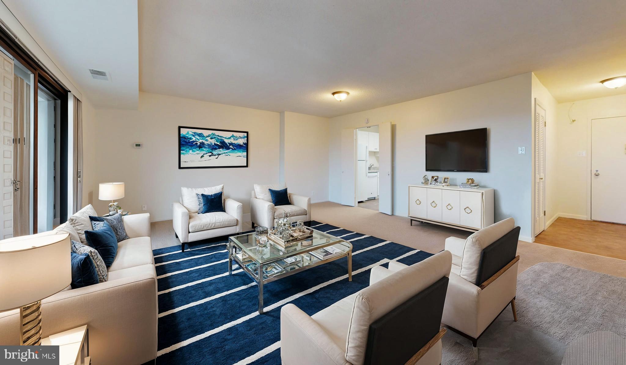 307 YOAKUM PKWY #1215