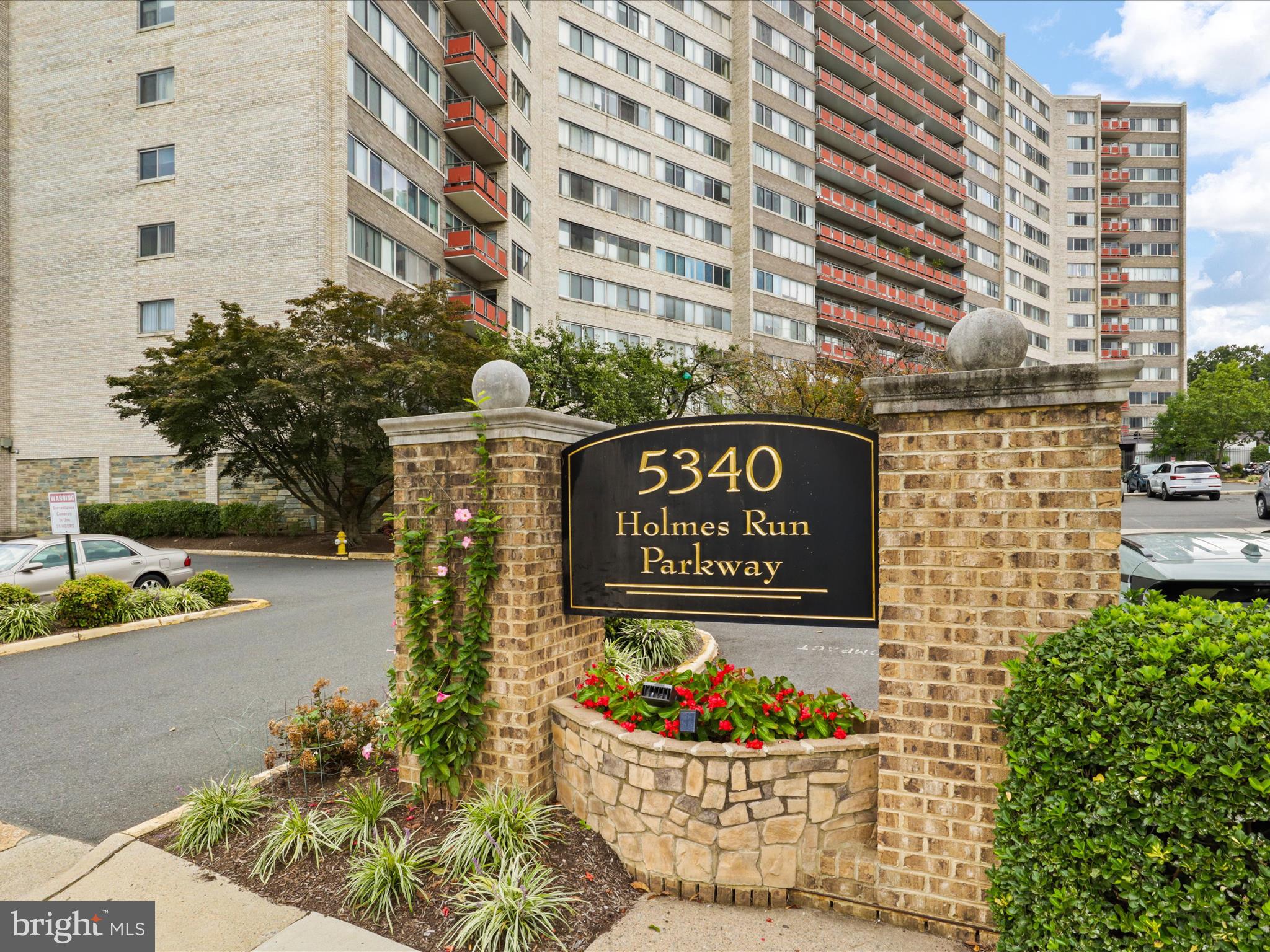 5340 HOLMES RUN PARKWAY 1016