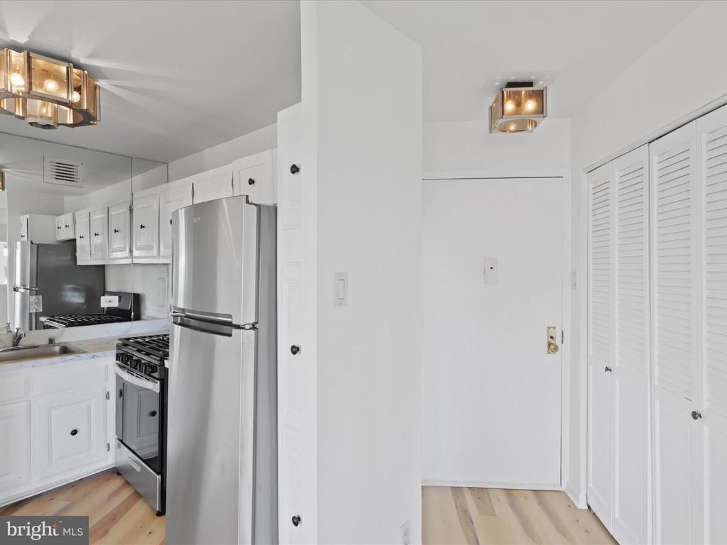 5340 HOLMES RUN PARKWAY 1016