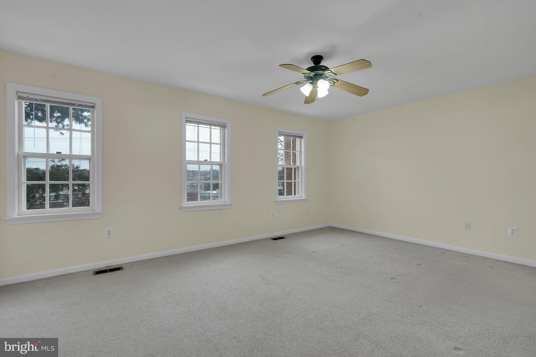 222 GRETNA GREEN CT
