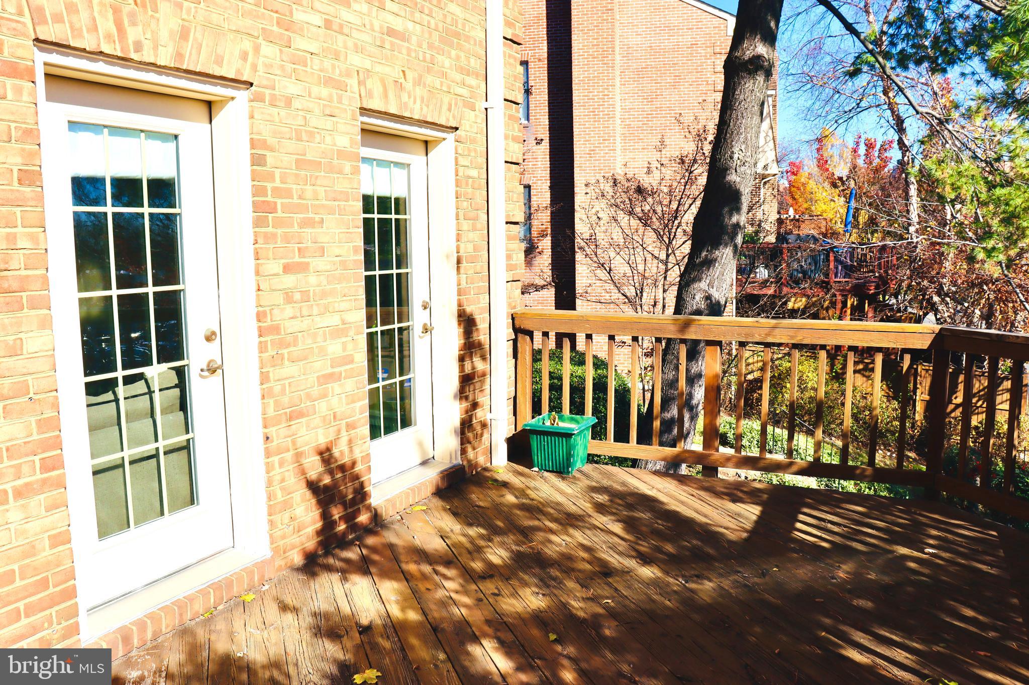 222 GRETNA GREEN CT