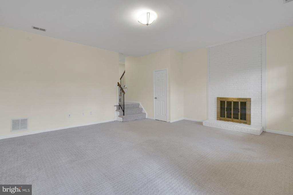 222 GRETNA GREEN CT