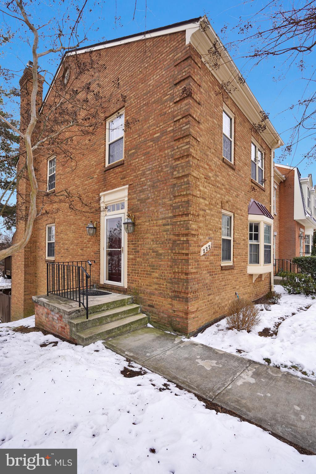 222 GRETNA GREEN CT