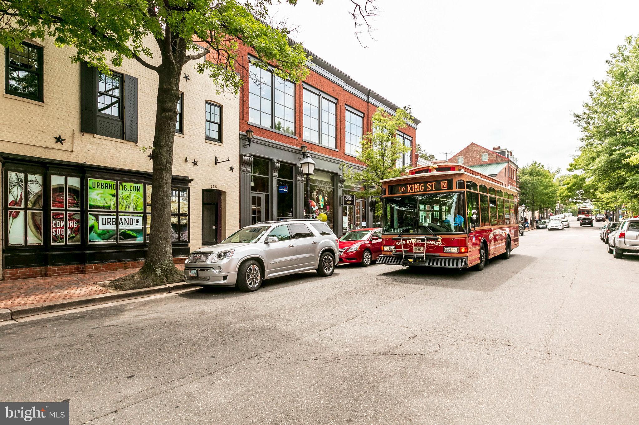 109 QUEEN ST
