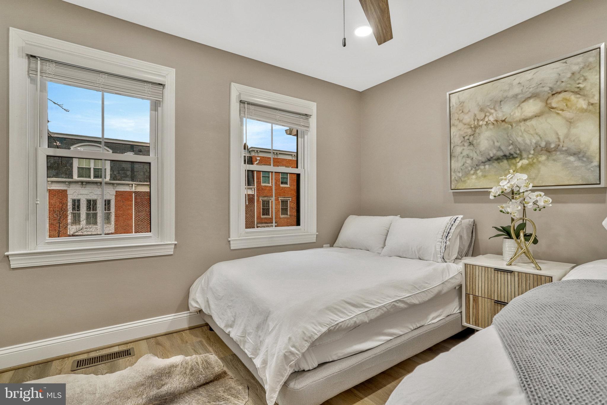 109 QUEEN ST