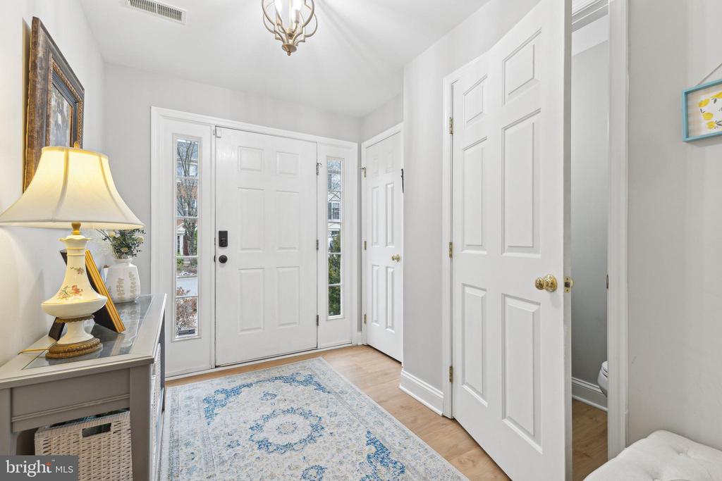 105 Ingle Pl