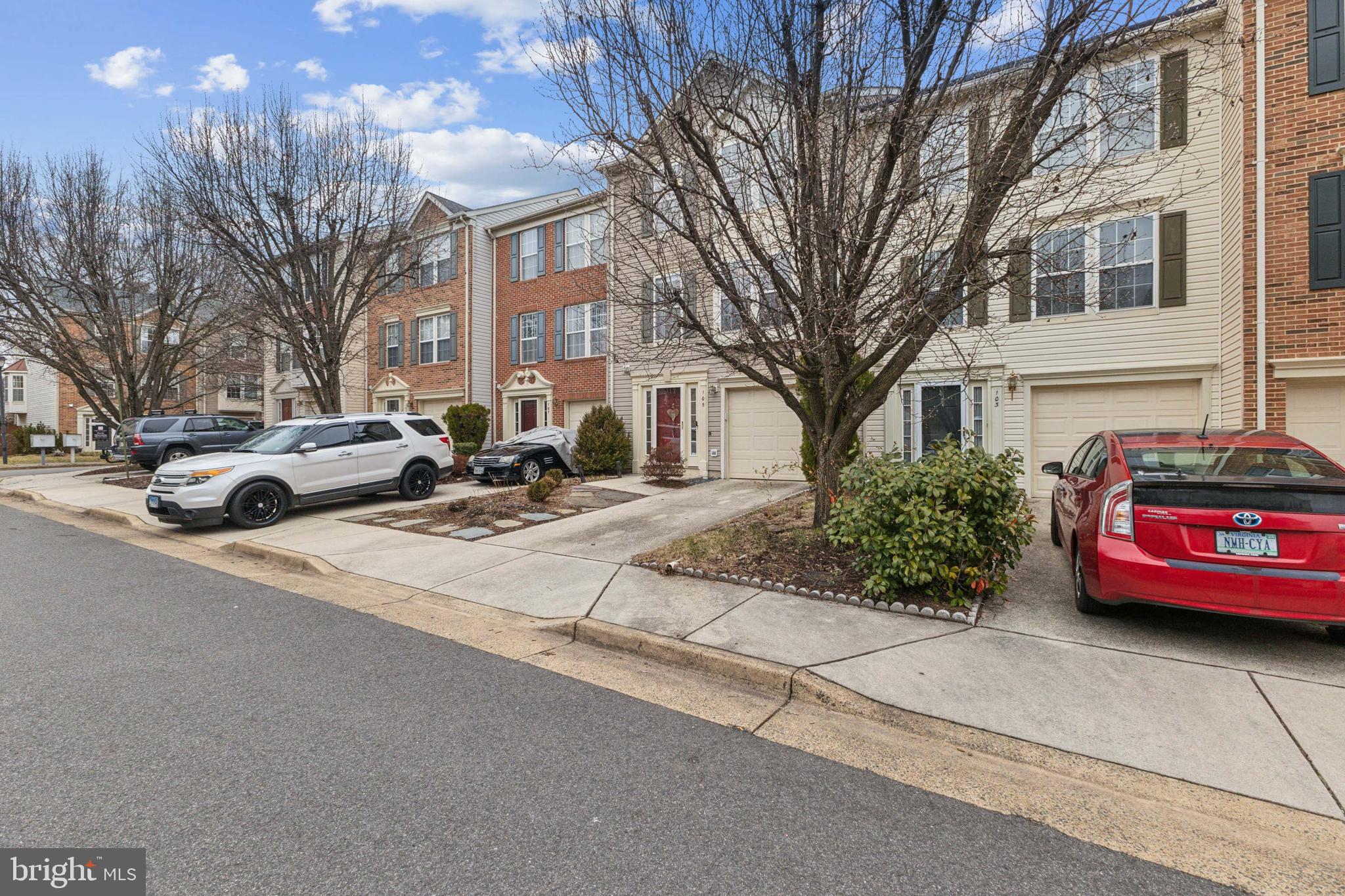 105 Ingle Pl