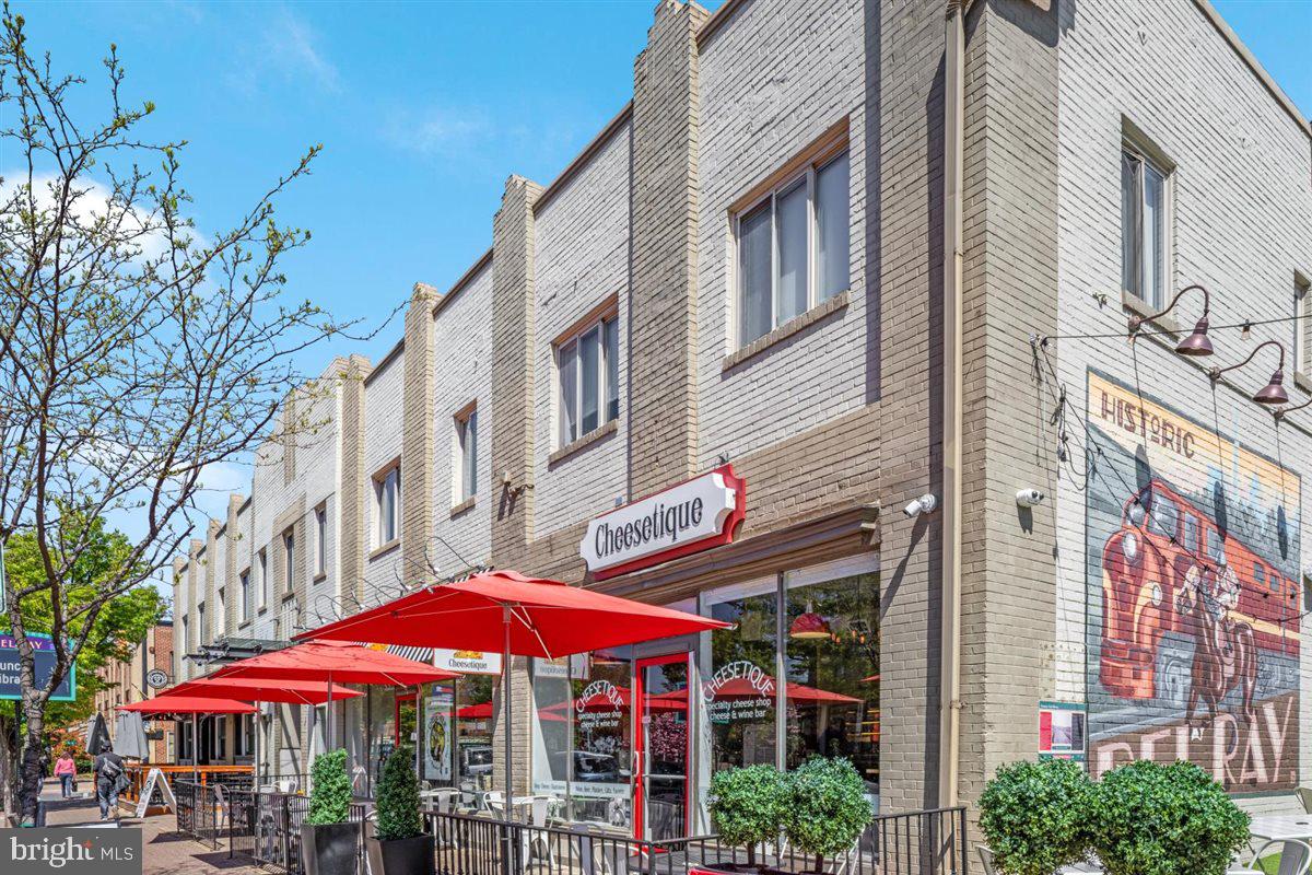 3307 Commonwealth Ave #C