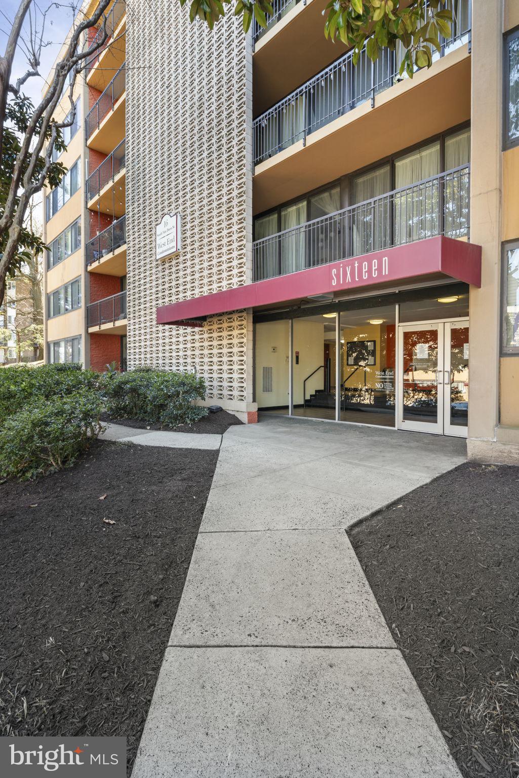 16 S van Dorn St #503