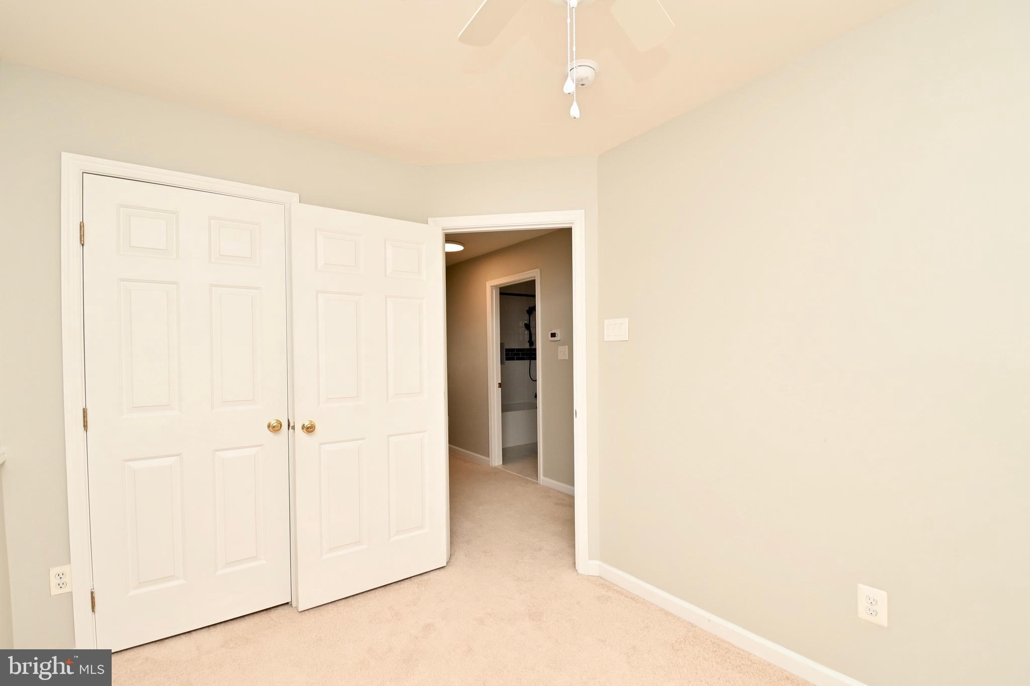998 HARRISON CIRCLE