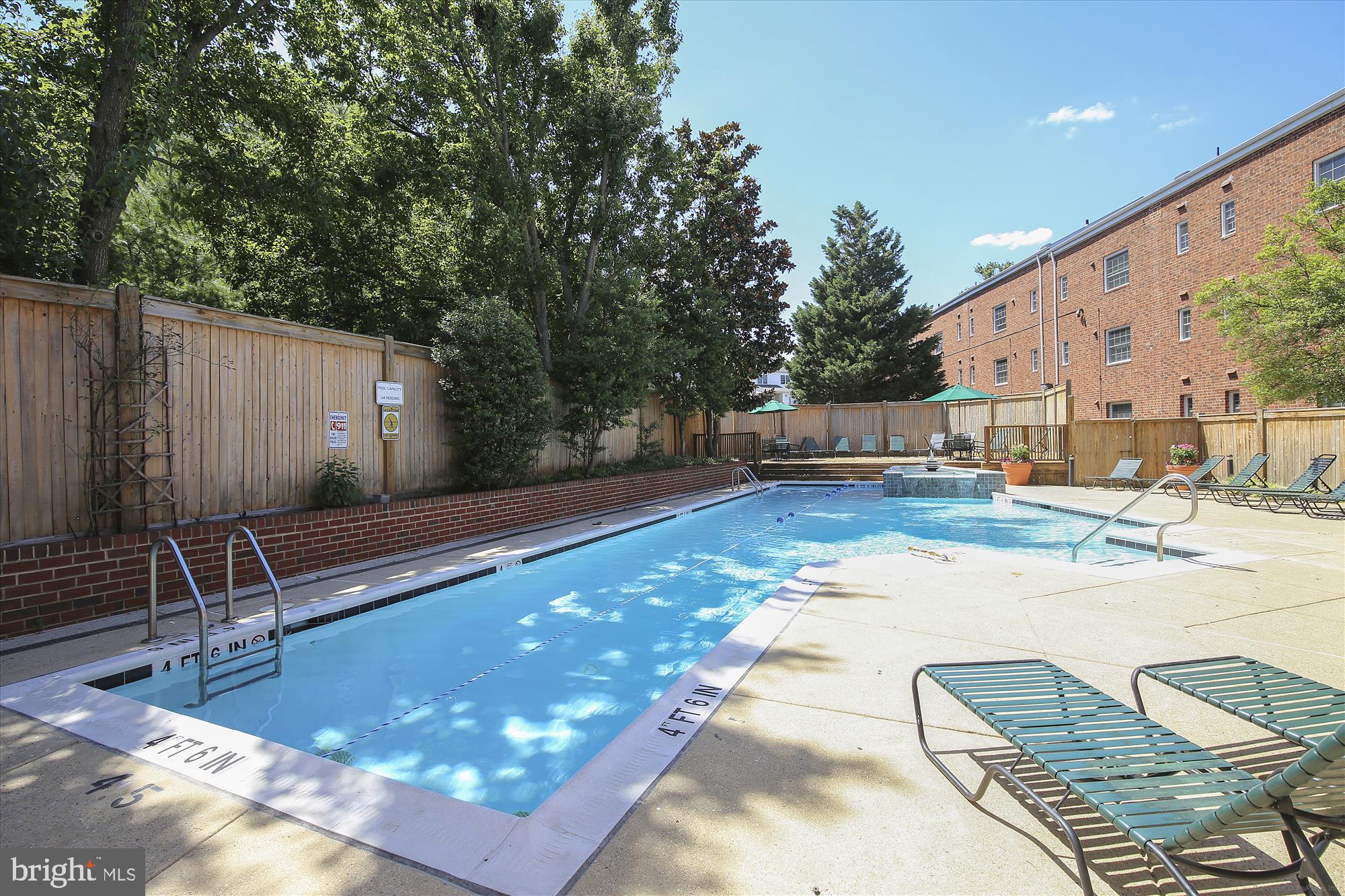 1710 W Abingdon Dr #301