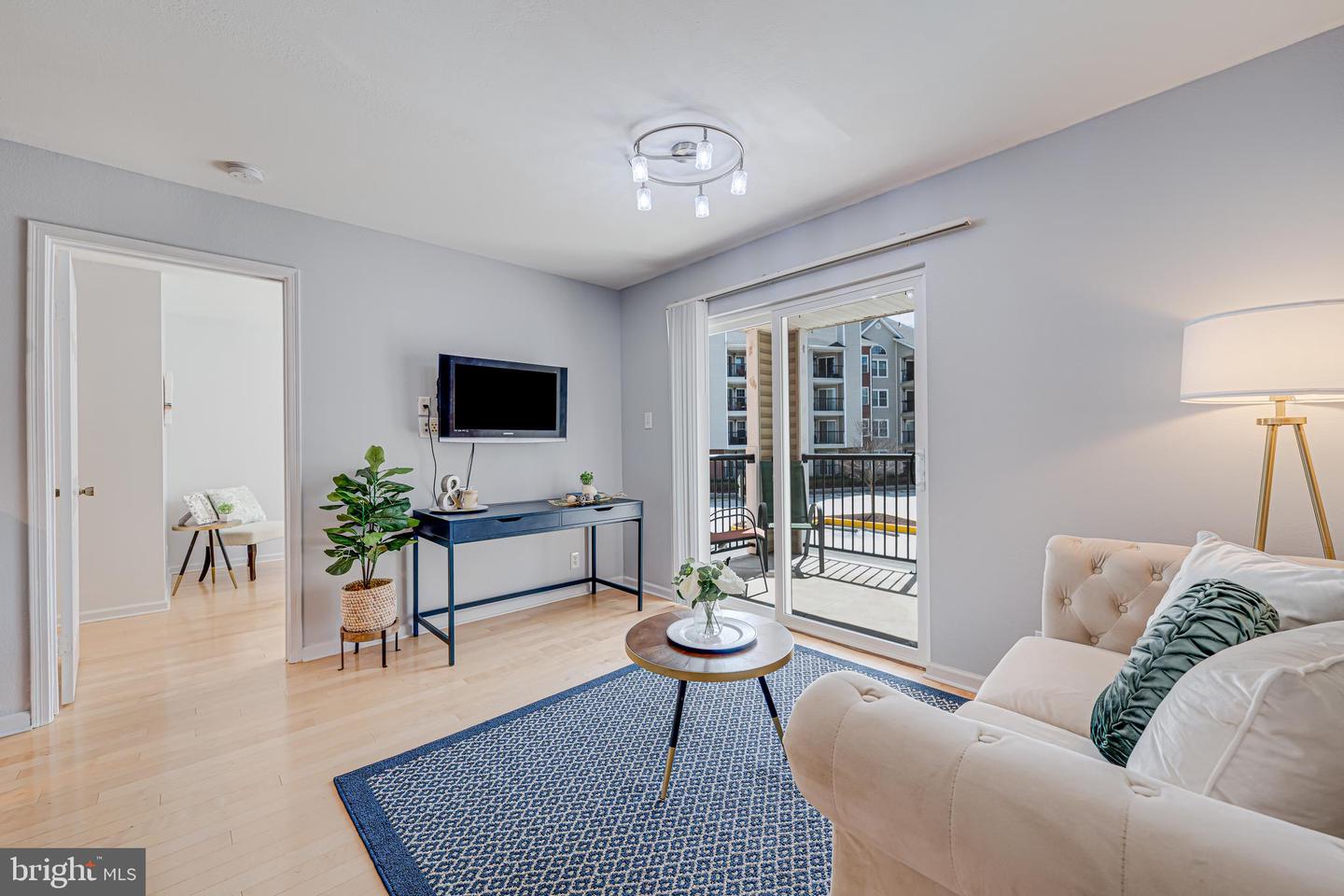 3306 Wyndham Cir #230
