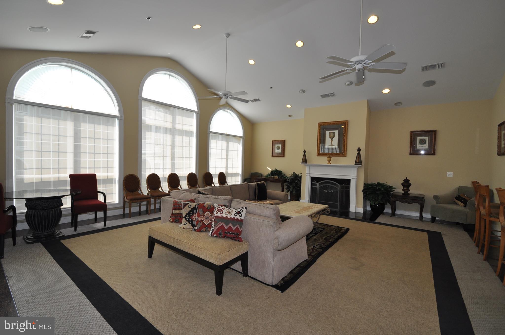 4560 STRUTFIELD LN #1301