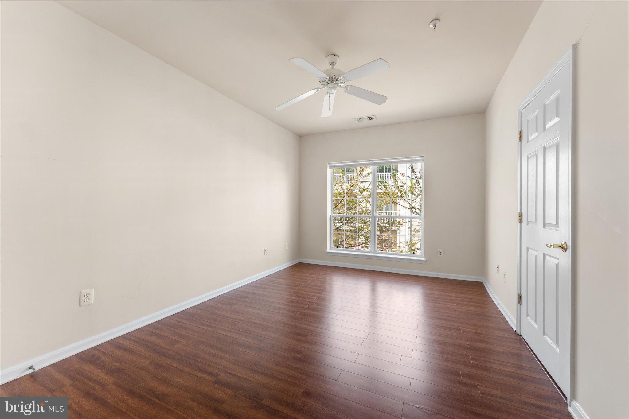 4560 STRUTFIELD LN #1301