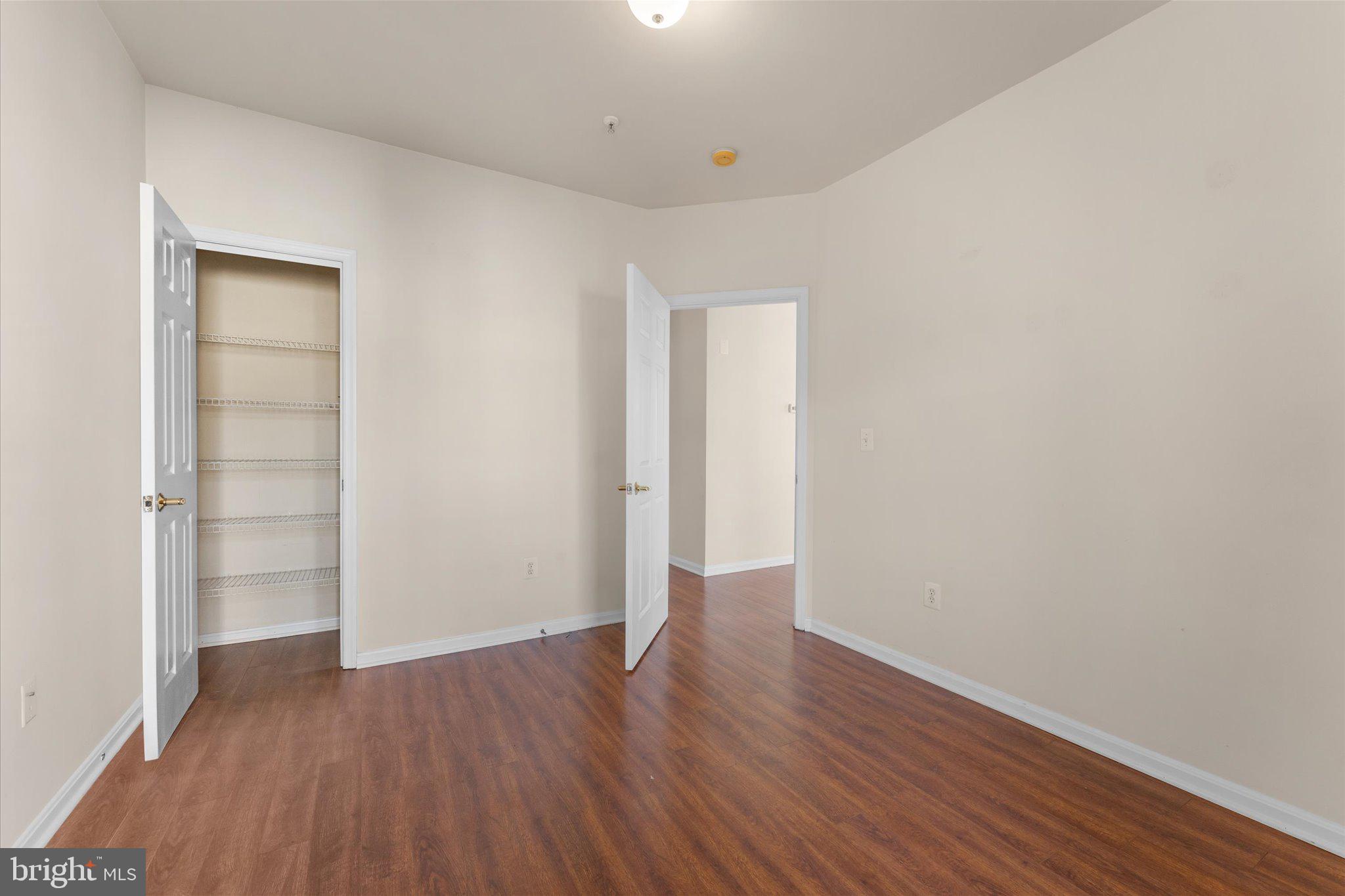 4560 STRUTFIELD LN #1301