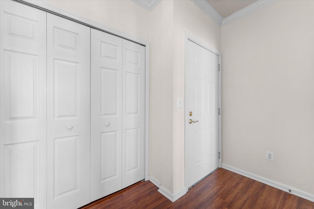 4560 STRUTFIELD LN #1301