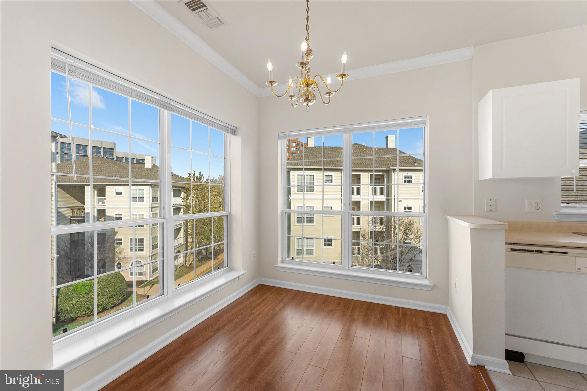 4560 STRUTFIELD LN #1301