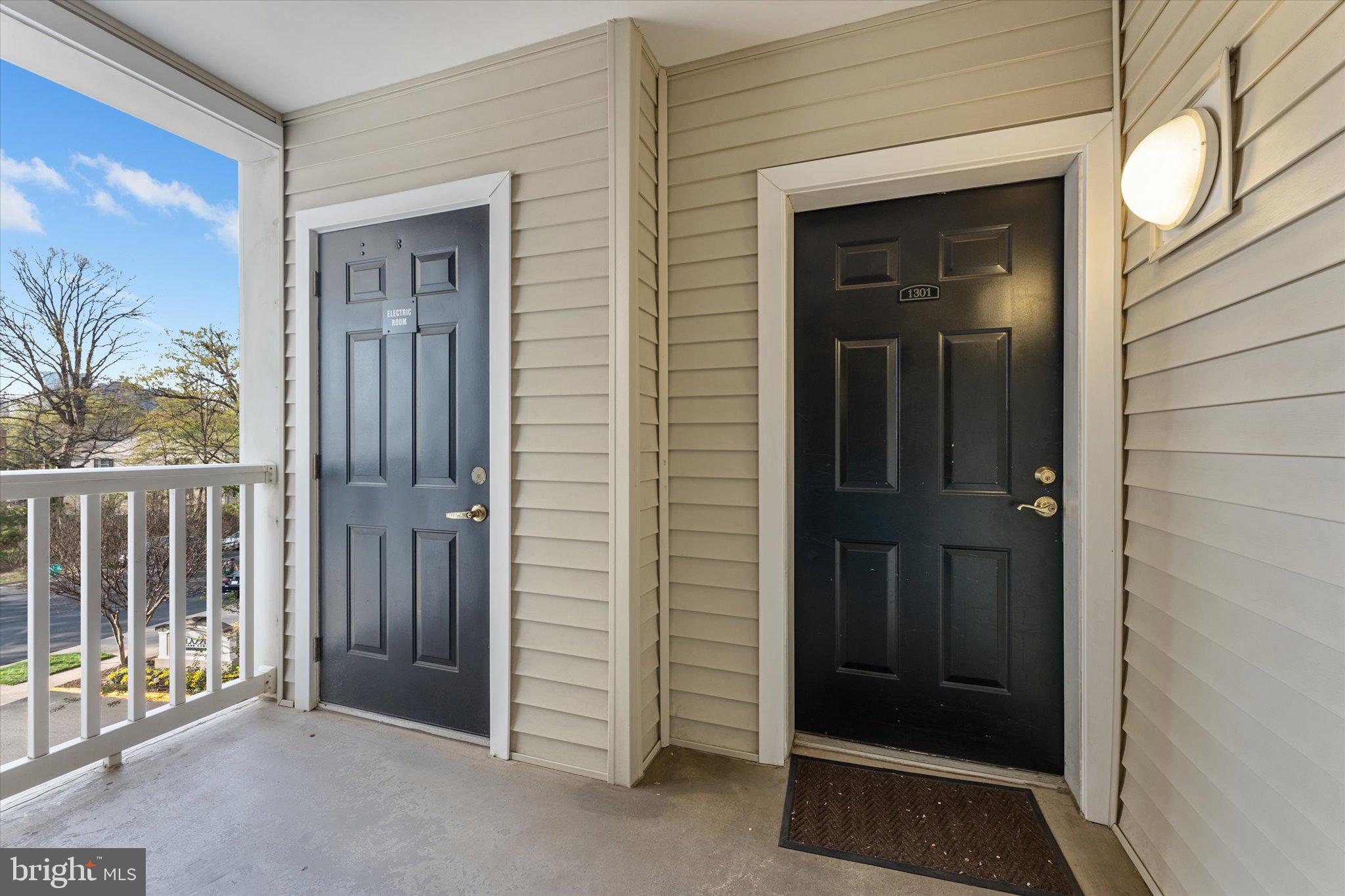 4560 STRUTFIELD LN #1301