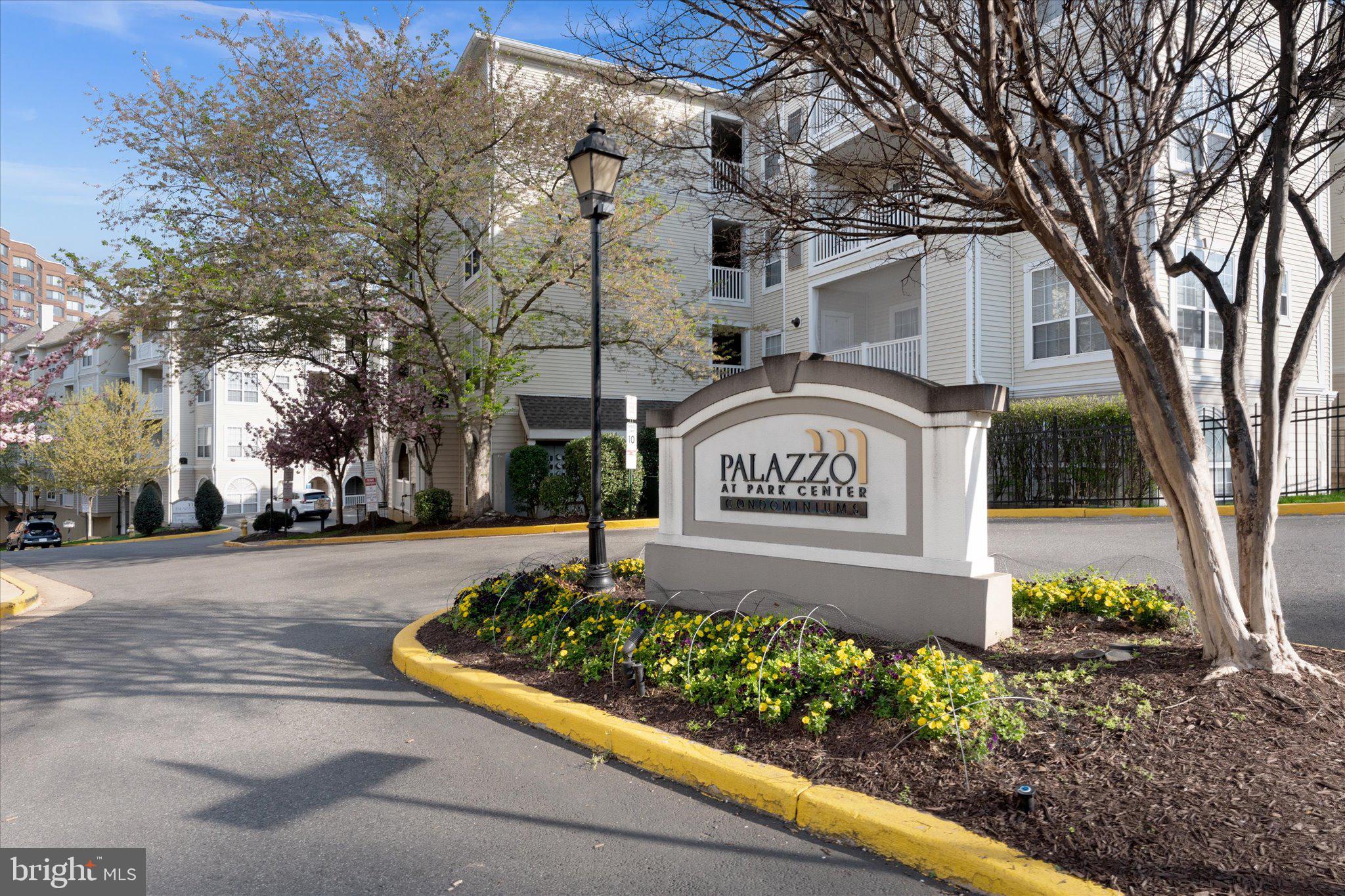 4560 STRUTFIELD LN #1301