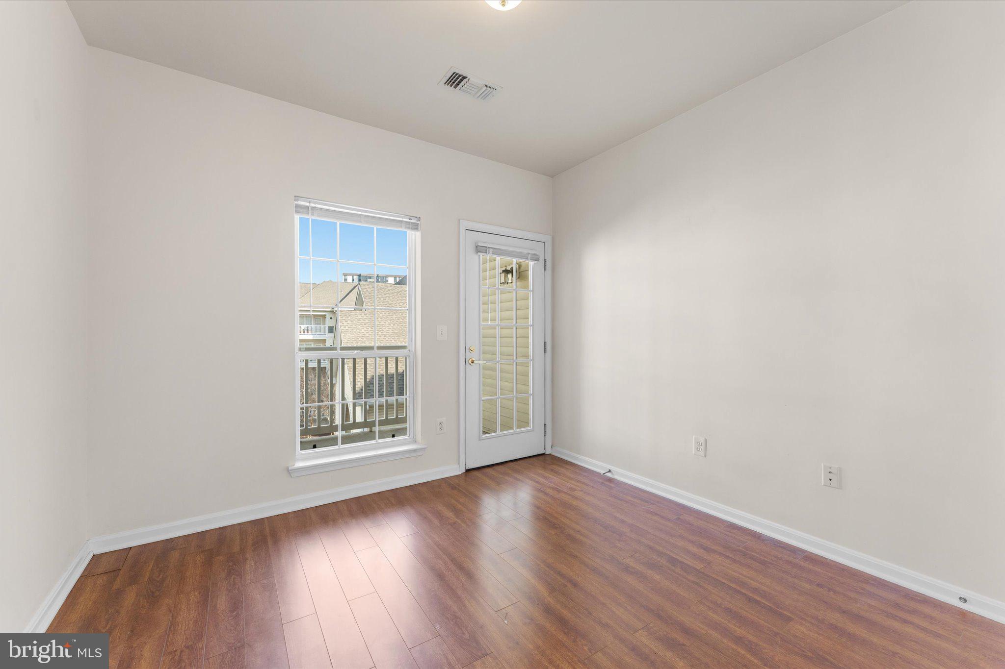 4560 STRUTFIELD LN #1301