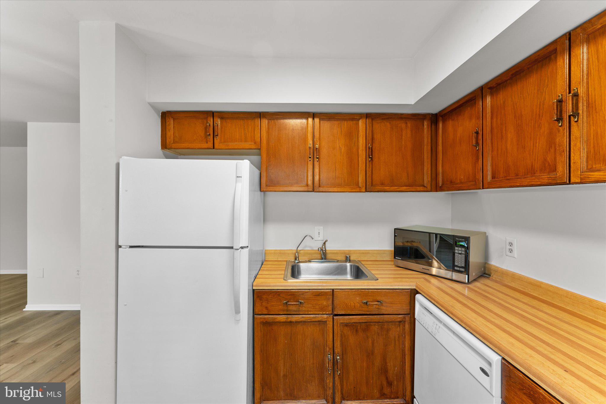 3342 28TH ST #204