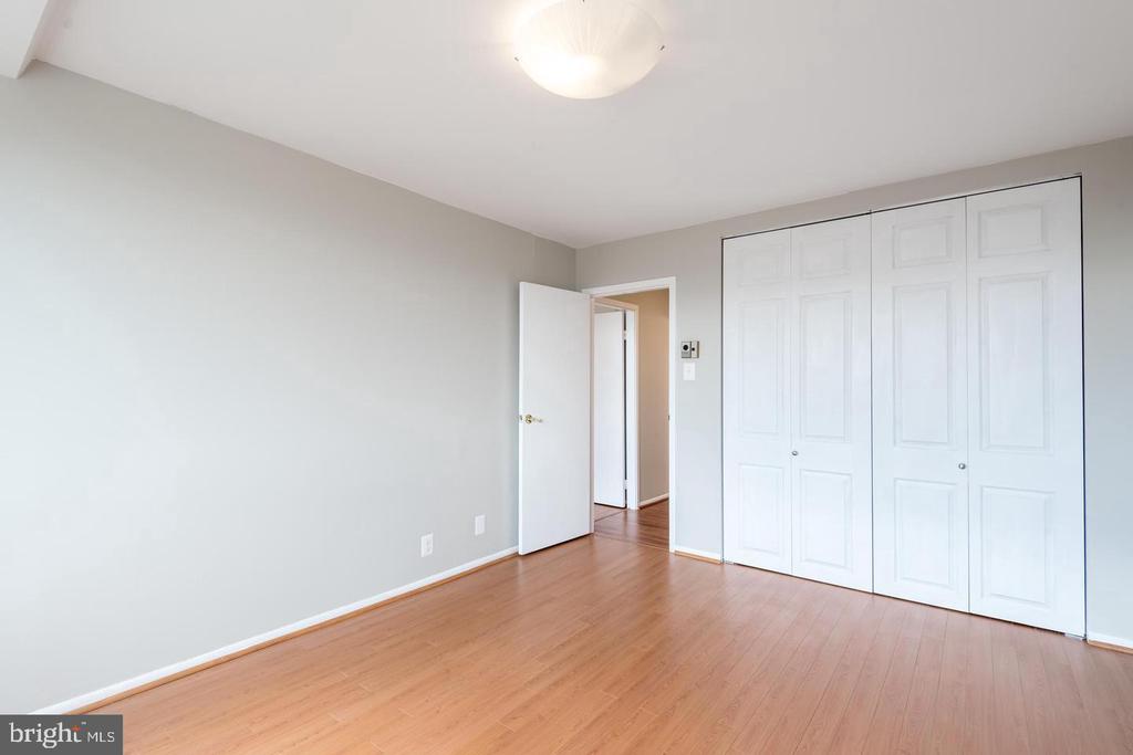301 N Beauregard St N #1217