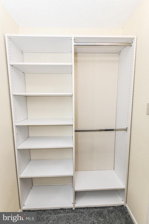 307 YOAKUM PKWY #1220