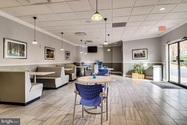 307 YOAKUM PKWY #1220