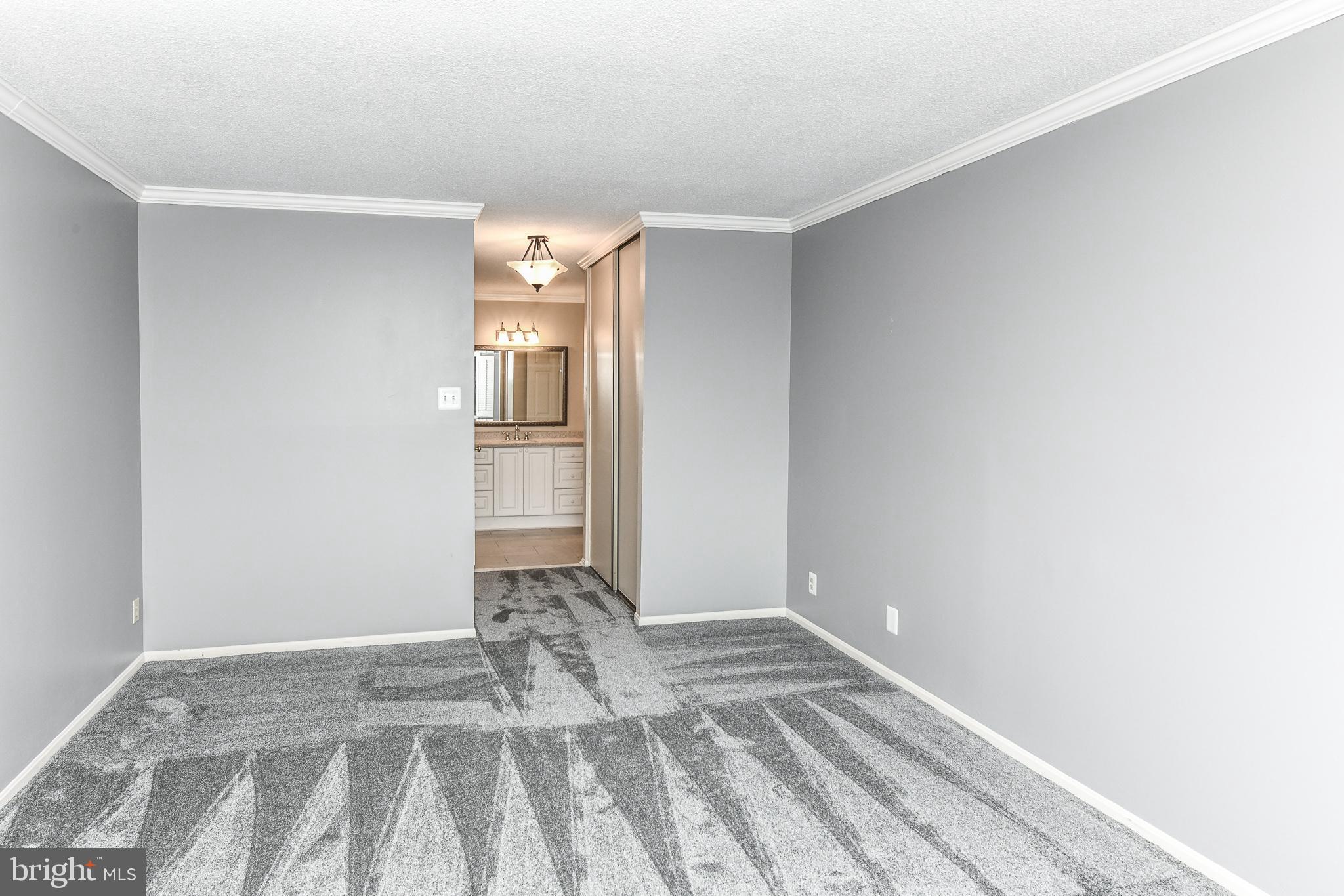 307 YOAKUM PKWY #1220