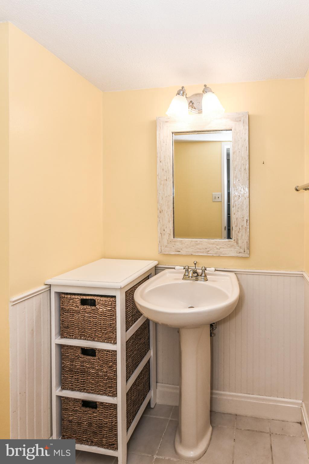 307 YOAKUM PKWY #1220