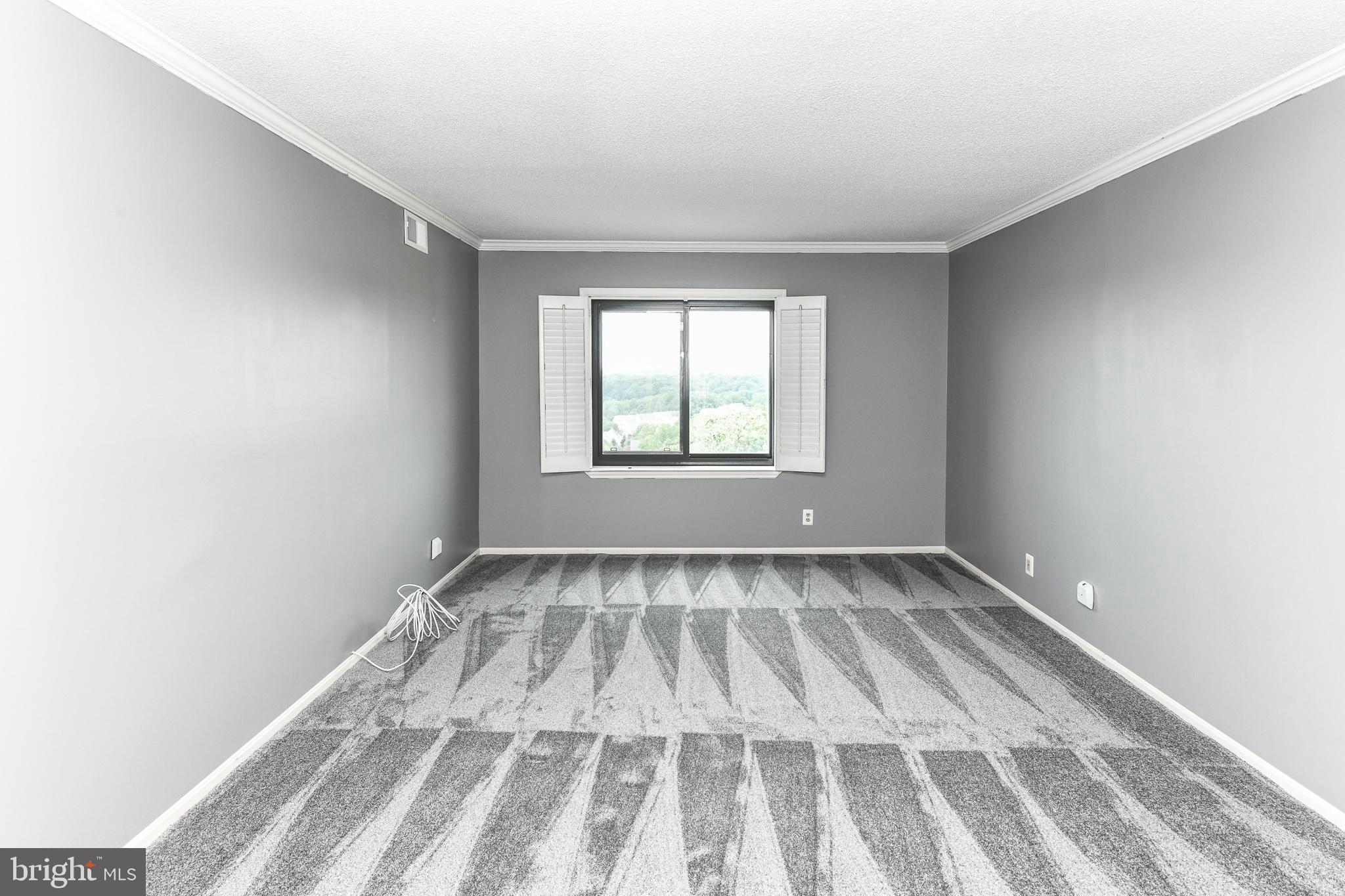 307 YOAKUM PKWY #1220