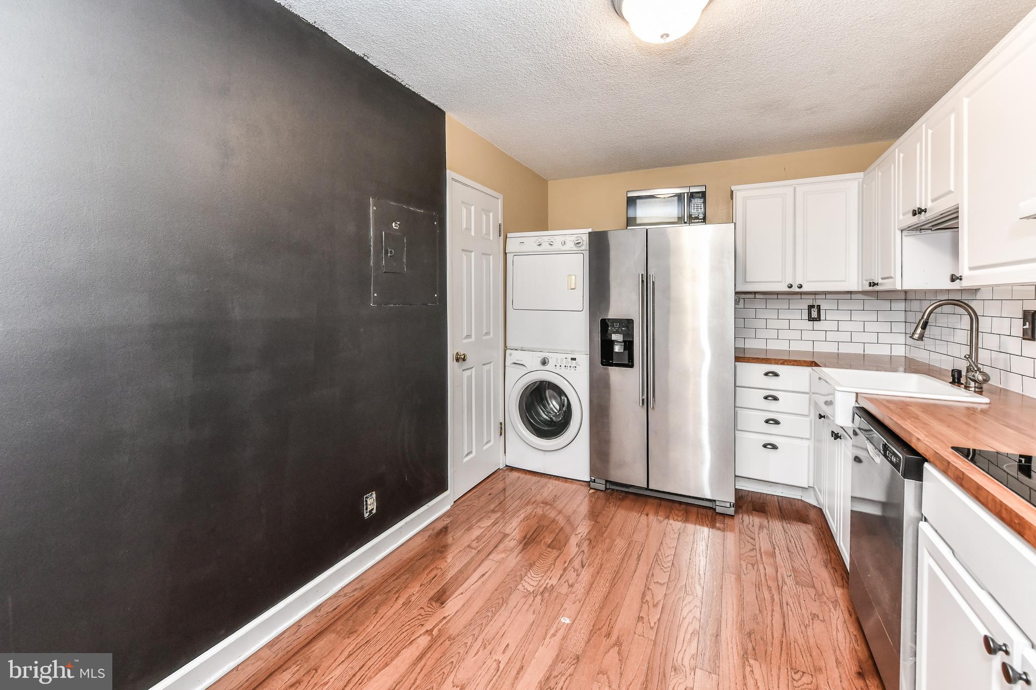 307 YOAKUM PKWY #1220