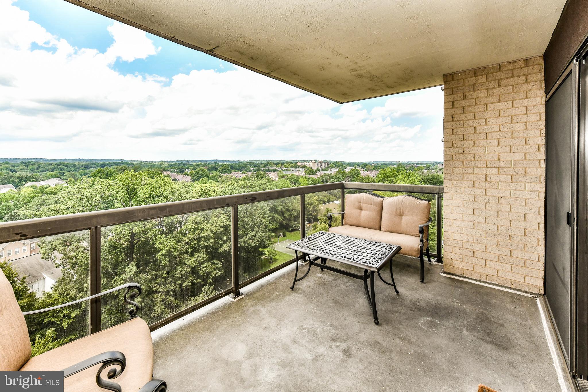 307 YOAKUM PKWY #1220