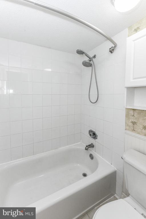 307 YOAKUM PKWY #1220