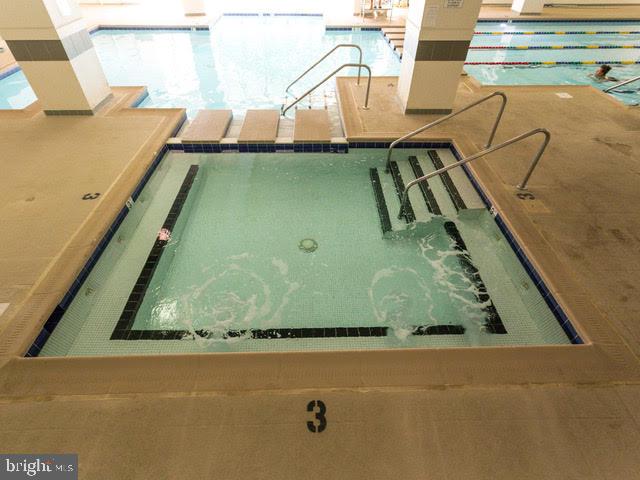 307 YOAKUM PKWY #1220