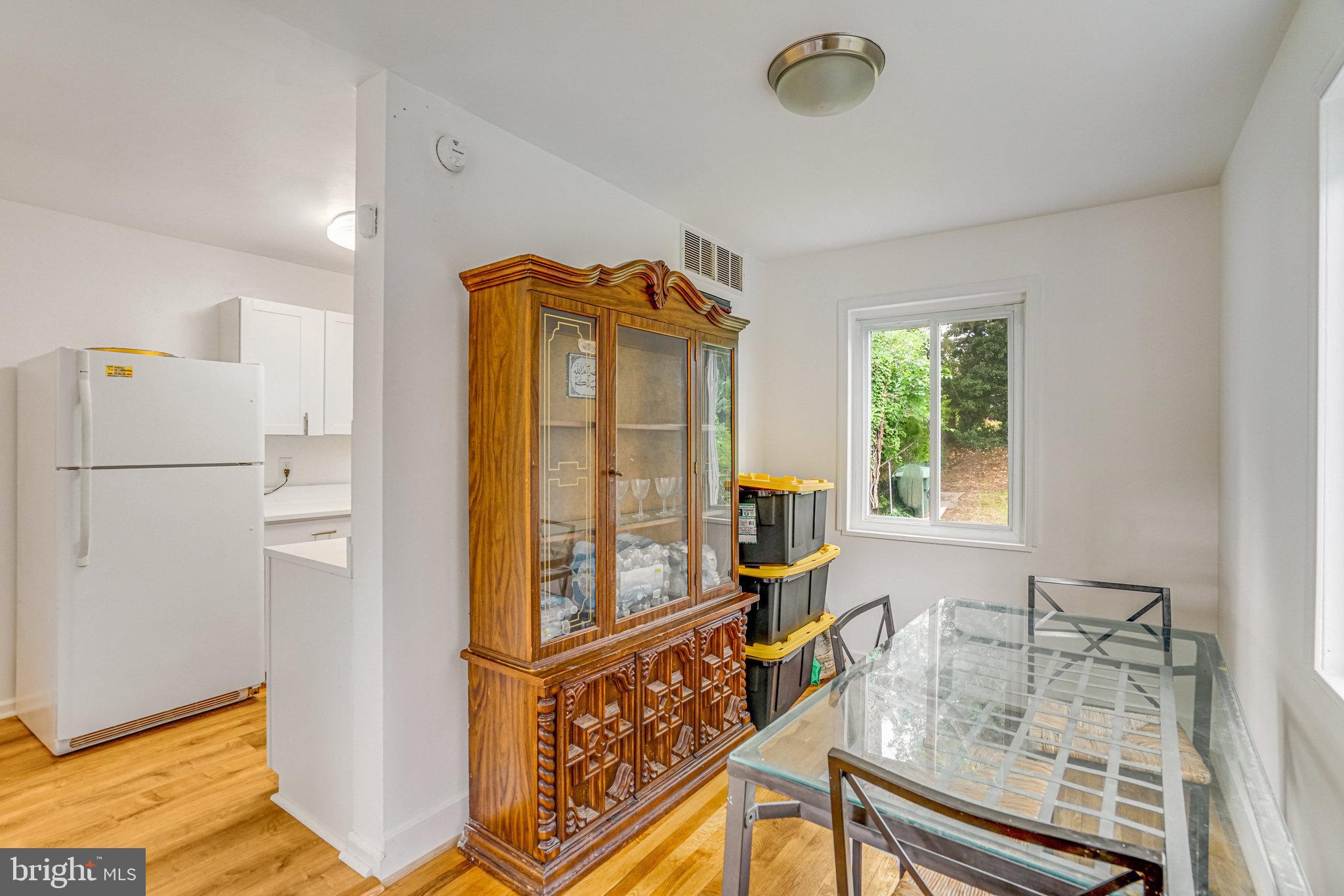 105 S Iris St