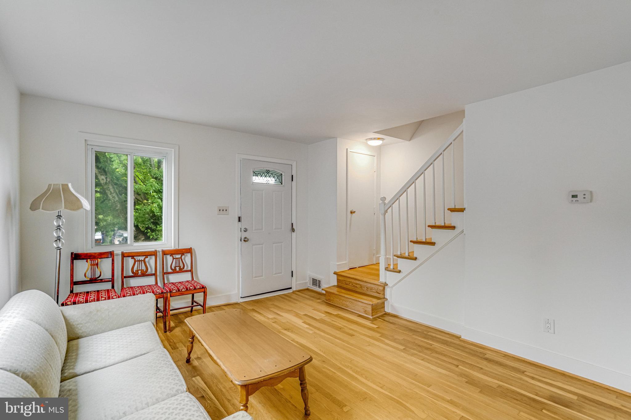 105 S Iris St