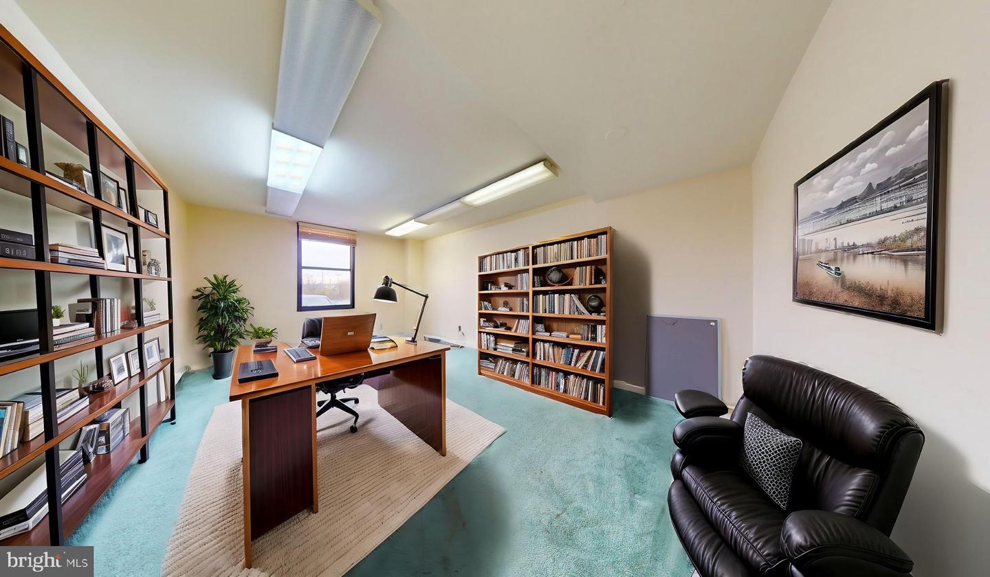 4600 Duke St #328