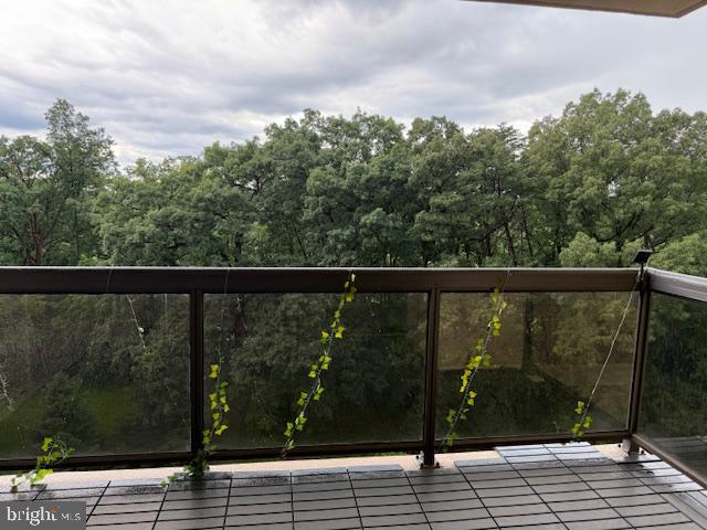 309 YOAKUM PKWY #905