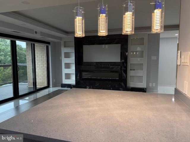 309 YOAKUM PKWY #905