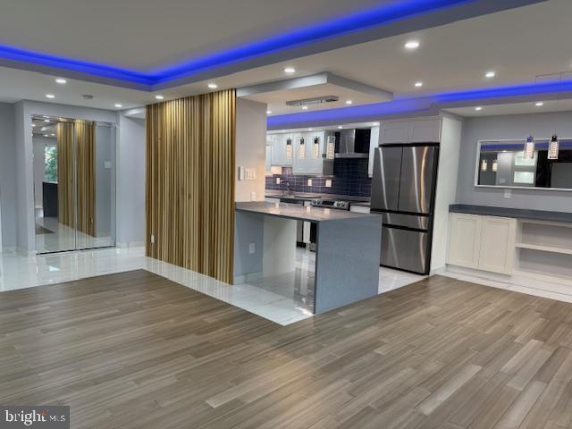 309 YOAKUM PKWY #905