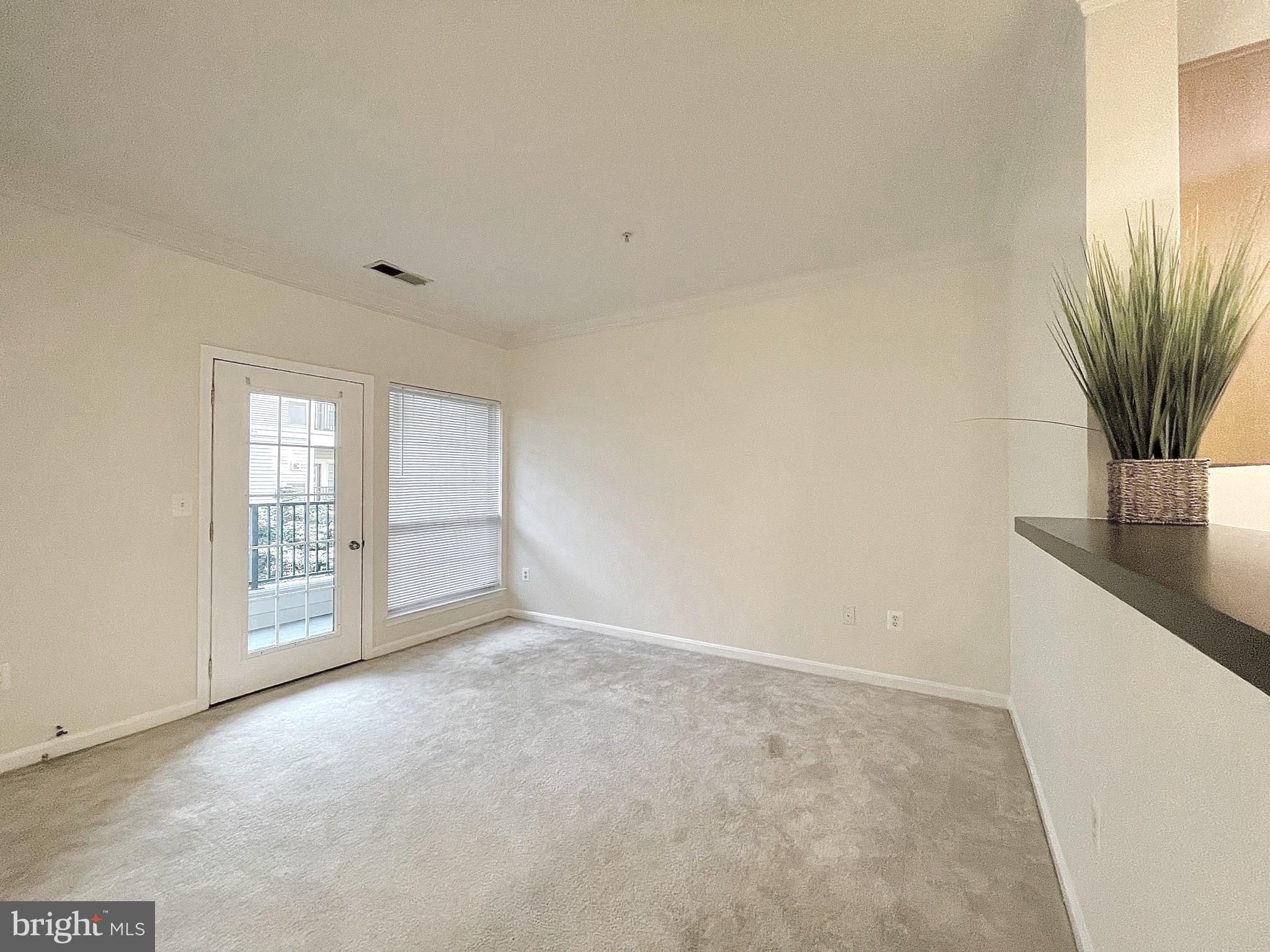 4862 Eisenhower Ave #269