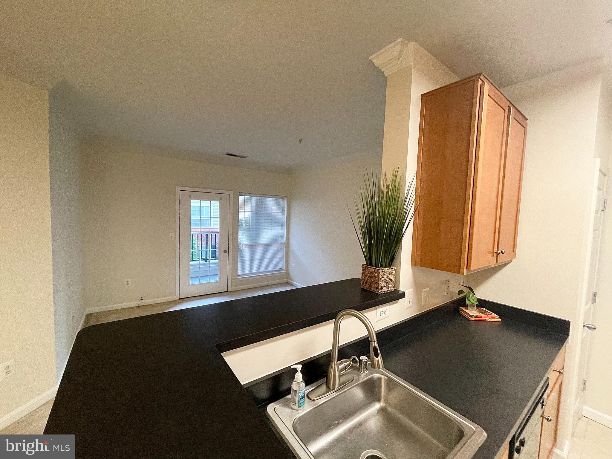 4862 Eisenhower Ave #269