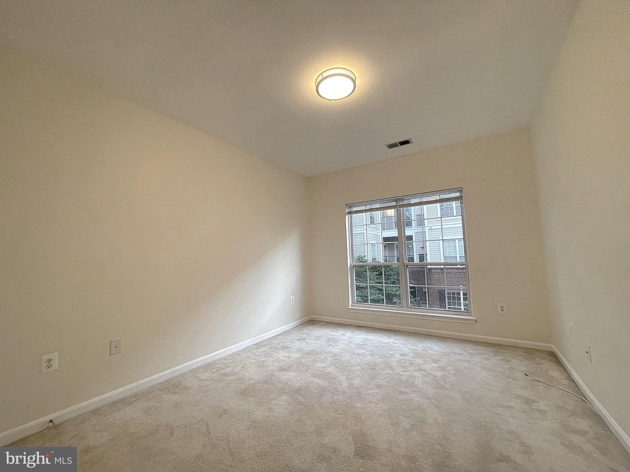 4862 Eisenhower Ave #269