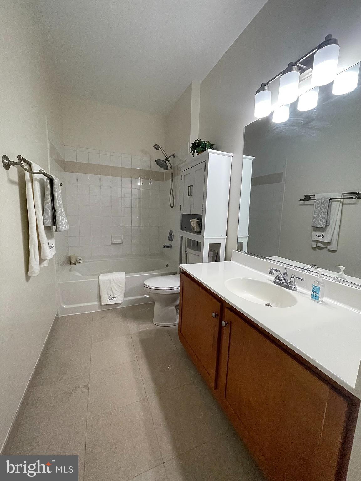 4862 Eisenhower Ave #269