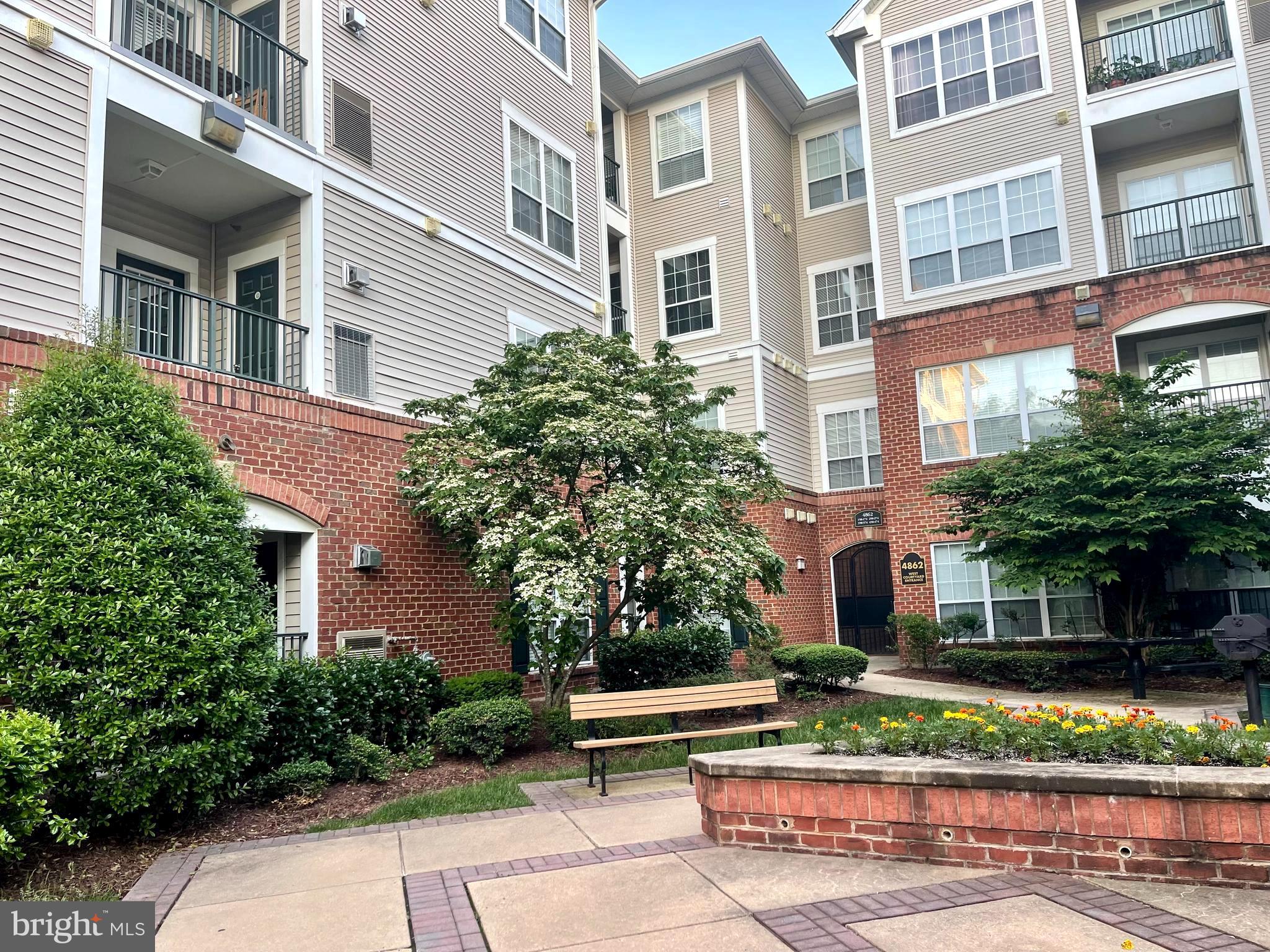 4862 Eisenhower Ave #269