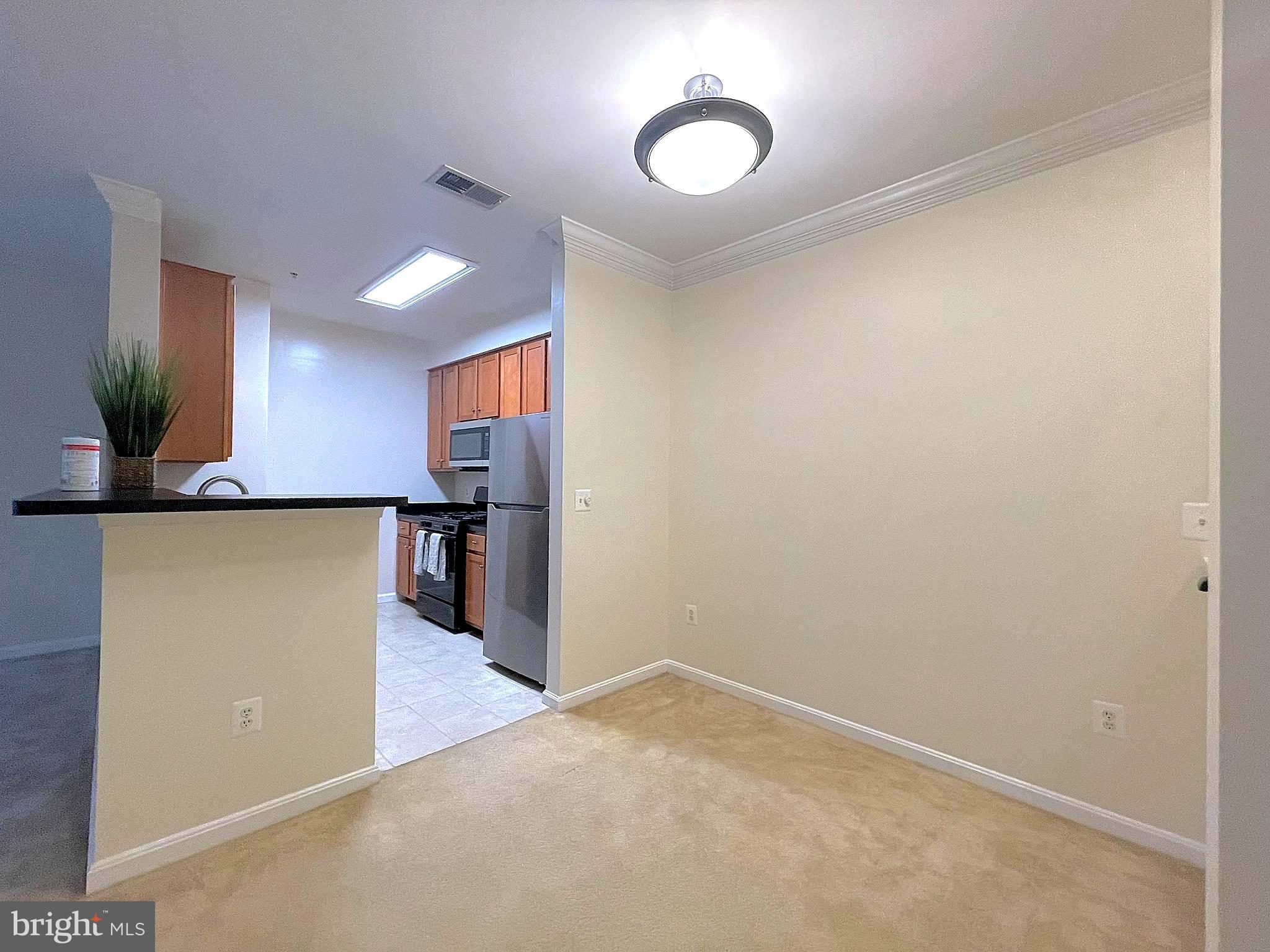 4862 Eisenhower Ave #269