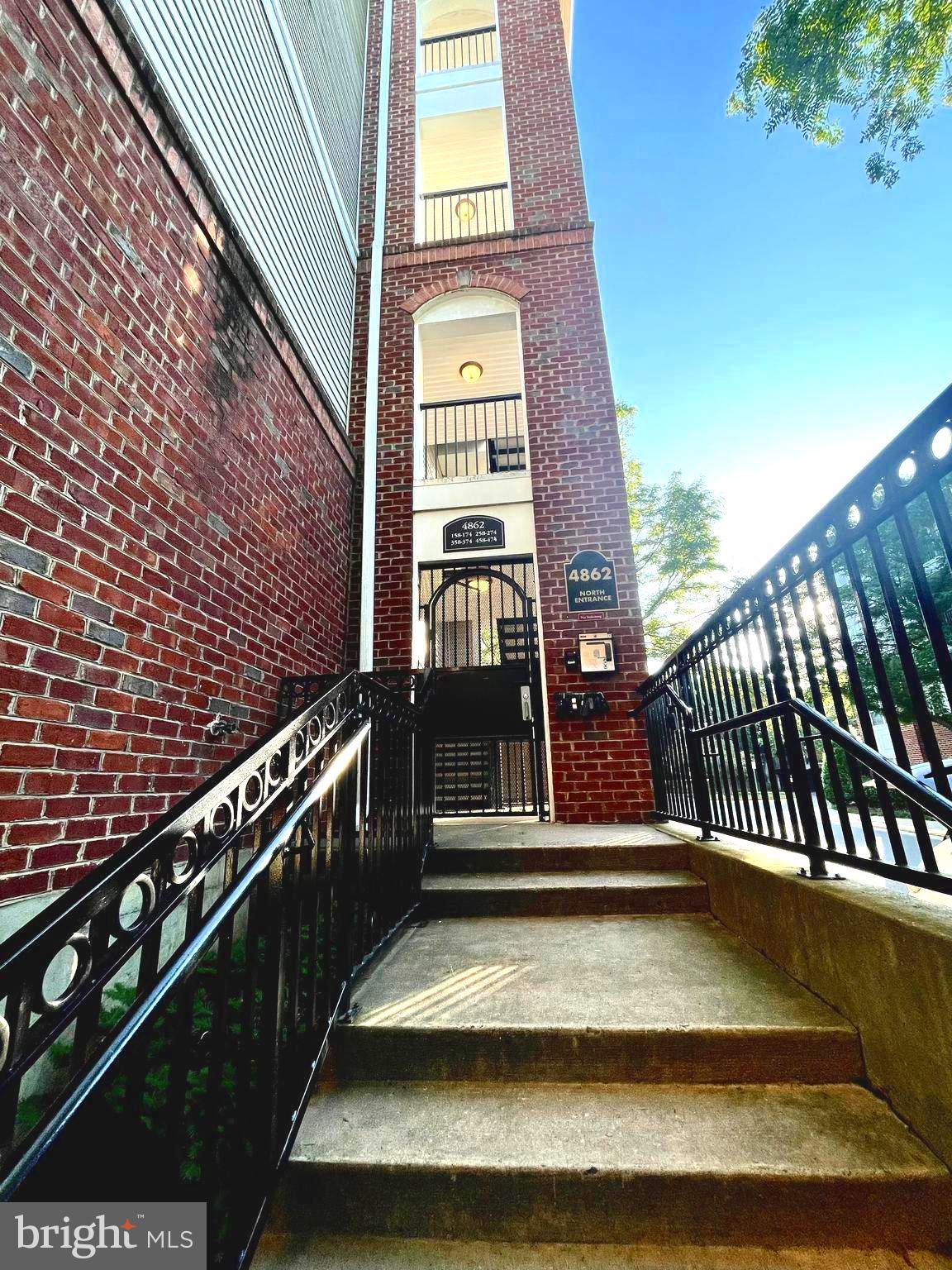 4862 Eisenhower Ave #269
