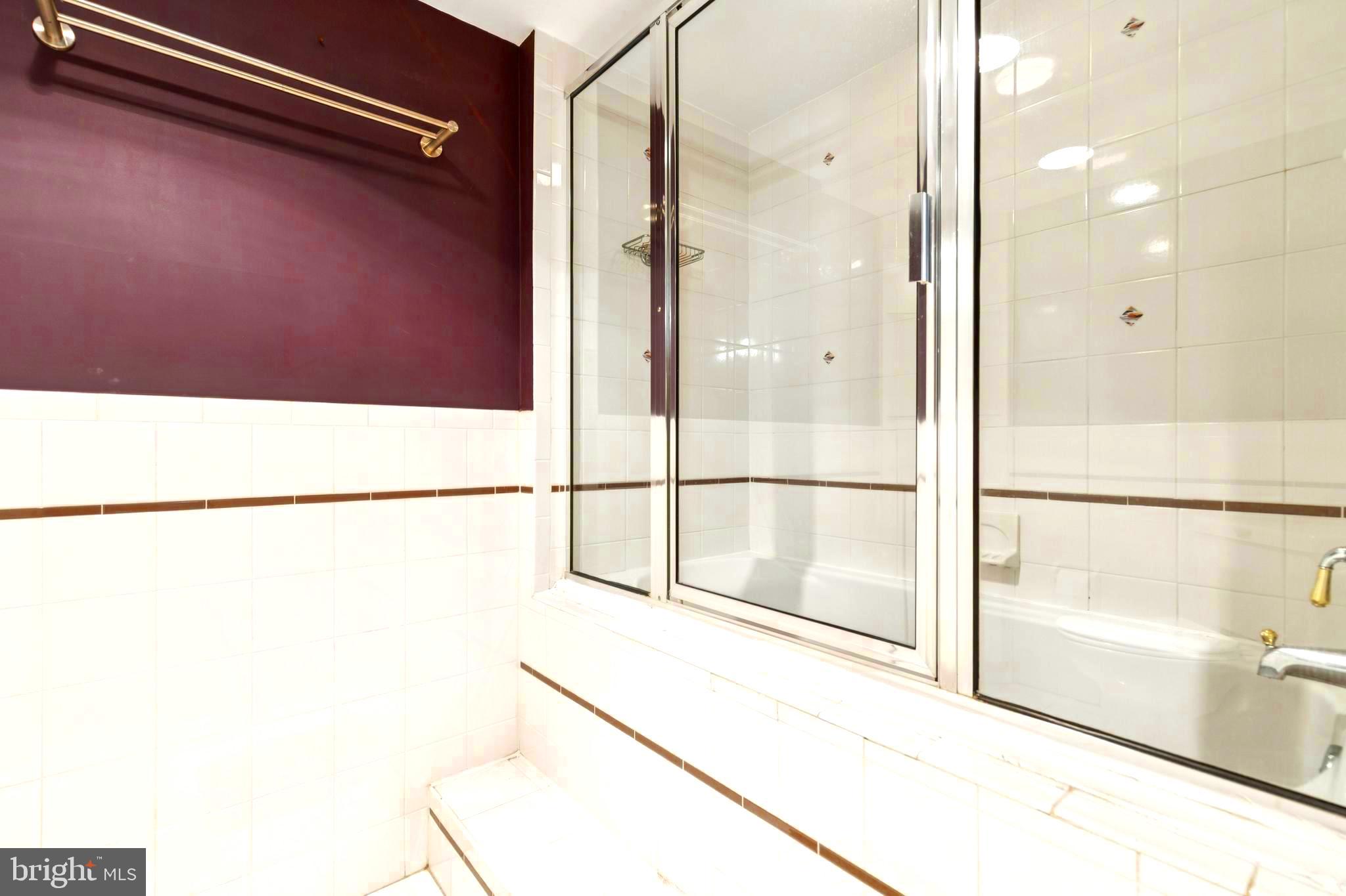 307 YOAKUM PKWY #519