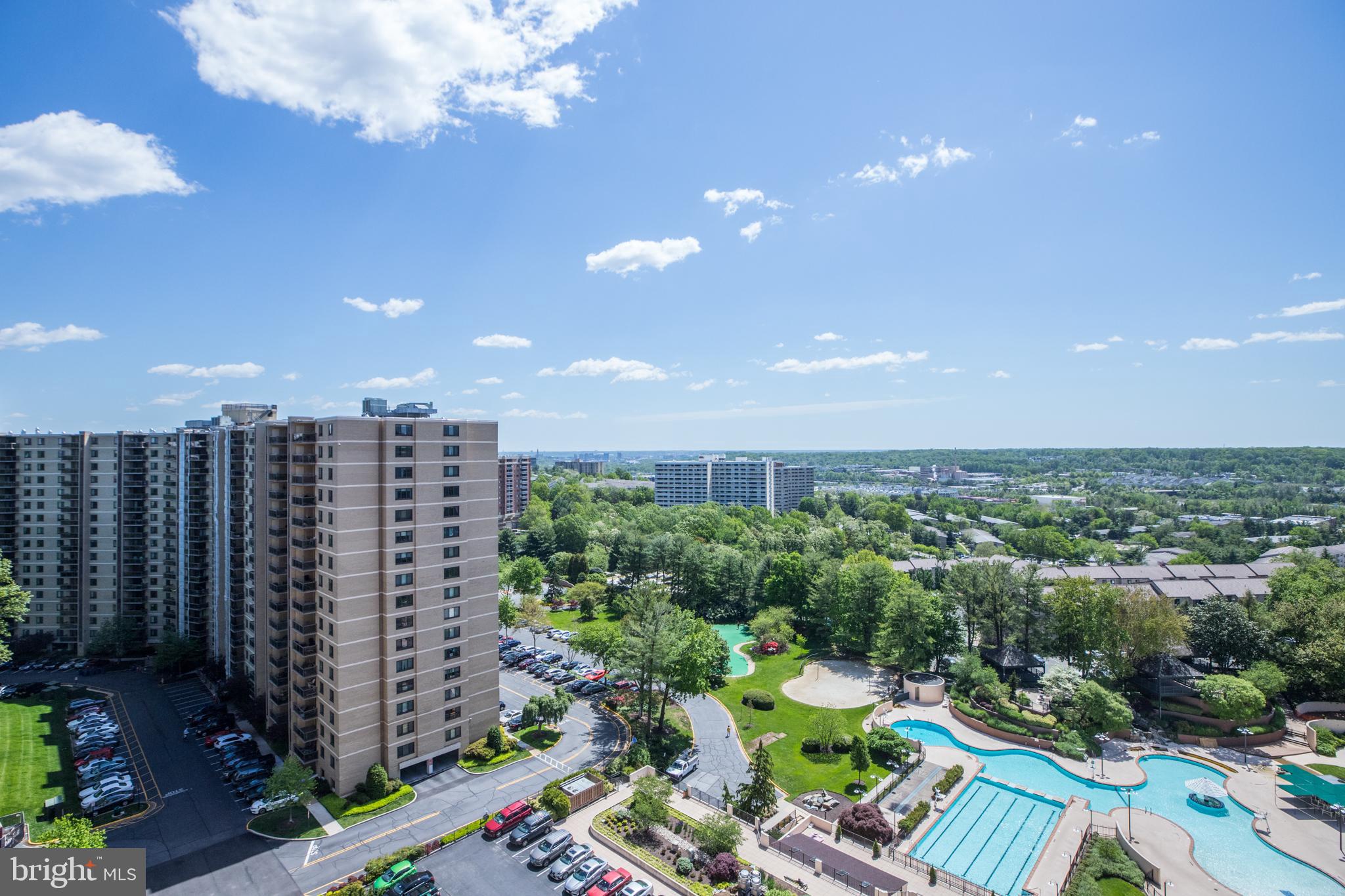307 YOAKUM PKWY #519